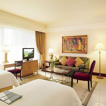 Al Sondos Suites By Le Meridien Dubái Habitación foto