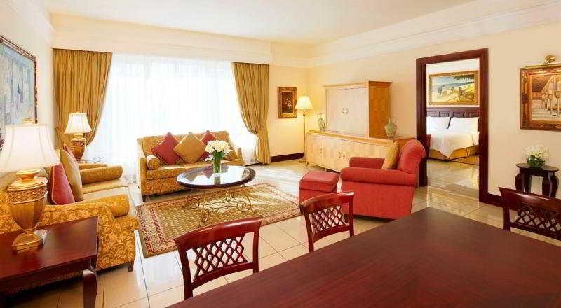 Al Sondos Suites By Le Meridien Dubái Habitación foto